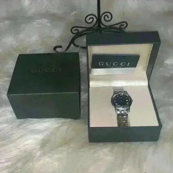 🔥 Gucci Watch for Women 🔥 - Picture 1 of 5